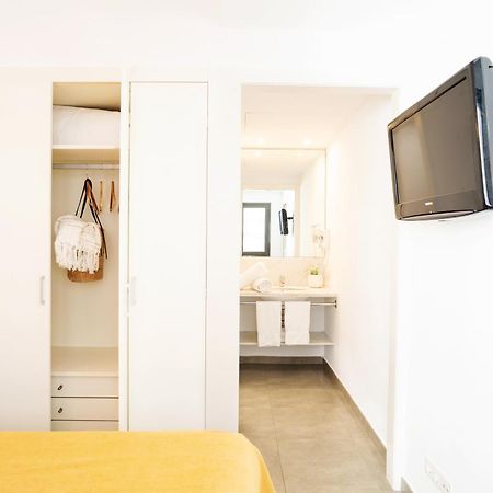 Ona Living Barcelona Aparthotel L'Hospitalet de Llobregat Bagian luar foto