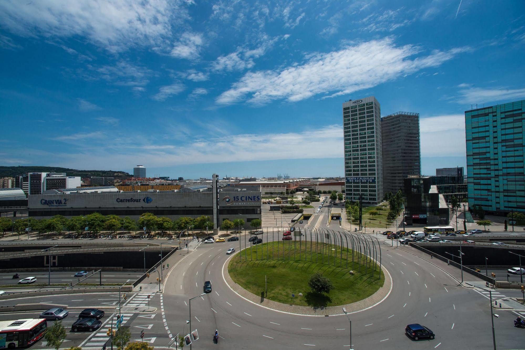 Ona Living Barcelona Aparthotel L'Hospitalet de Llobregat Bagian luar foto